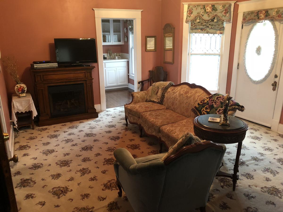 Hayes House Bed And Breakfast マスコギー エクステリア 写真